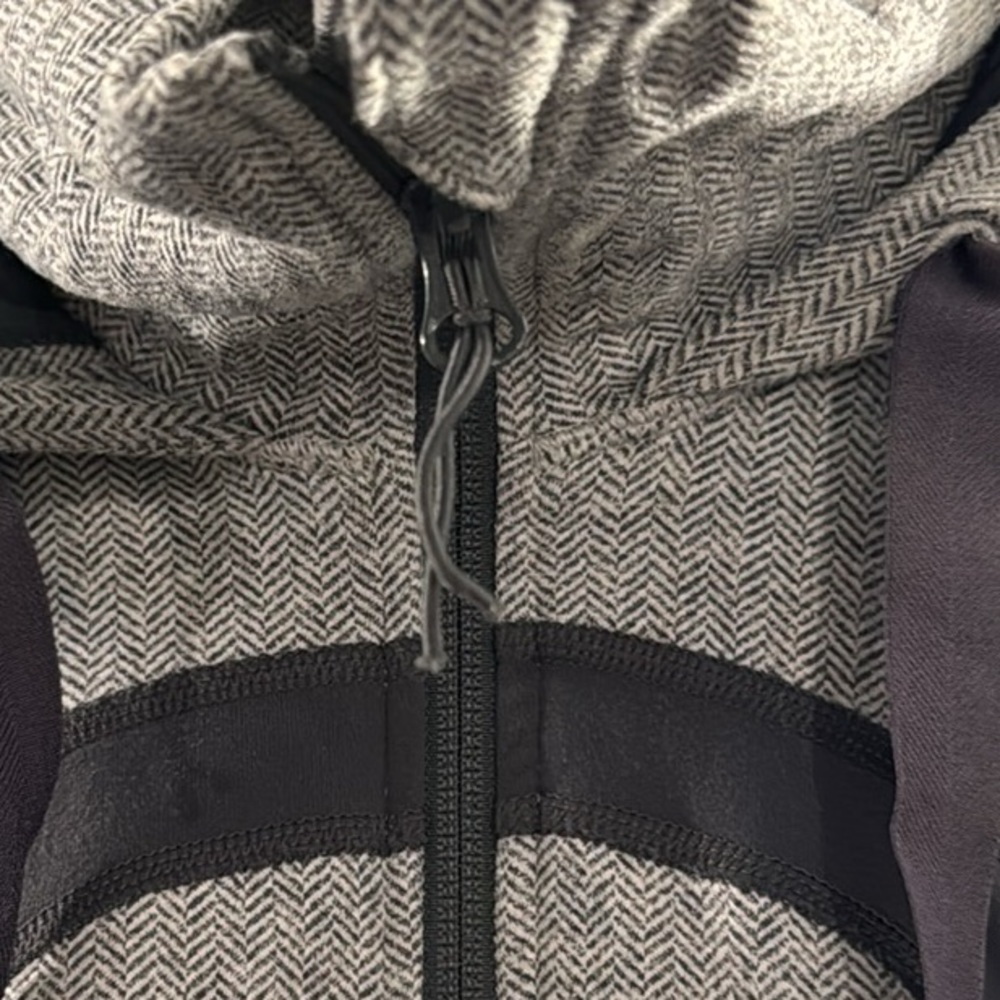 Lululemon Stride Define Jacket *Brushed Size 8 - Picture 7 of 10